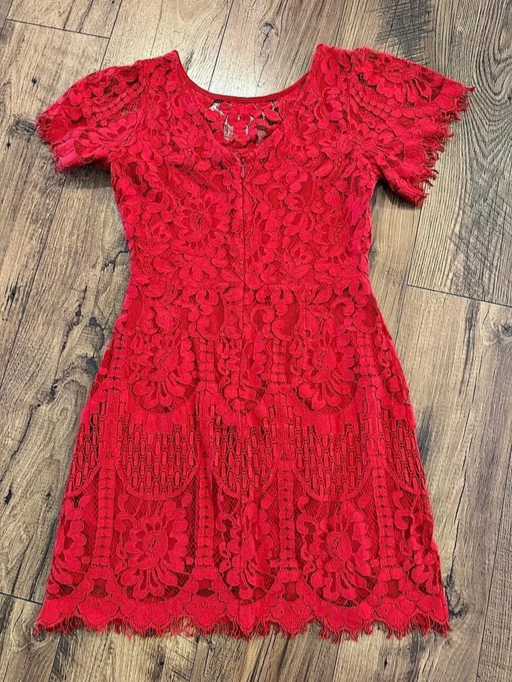 LuLu's Red Floral Lace Mini Dress Size Medium